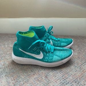 nike lunarlon sneakers